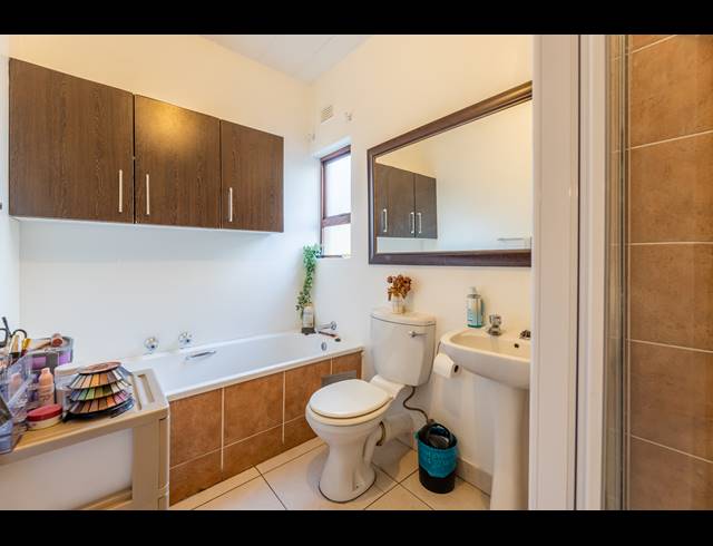 1 BEDROOM APARTMENT FOR SALE IN MAGALIESSIG